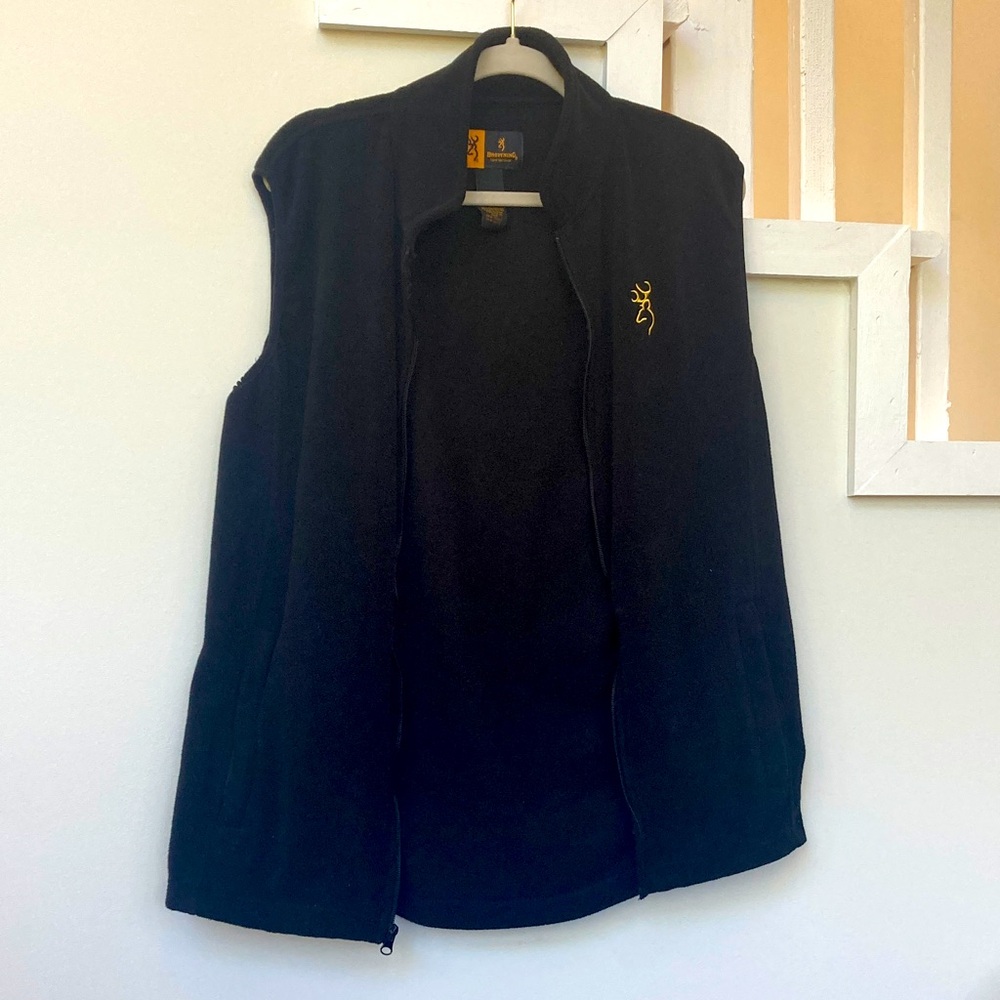Browning Black Fleece Vest with Gold deer logo medium